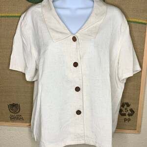 TravelSmith Women's Medium Linen Blend Short Sleeve Button Up Shirt Blouse